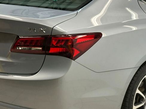 Used 2015 Acura TLX V6 w/ Technology Package FWD image 10