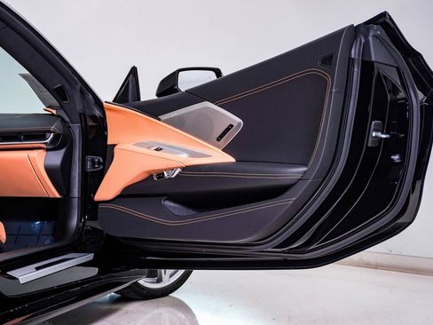 Used 2021 Chevrolet Corvette Stingray Premium Conv w/ 3LT image 19