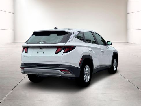 Certified 2026 Hyundai Tucson SE FWD image 7