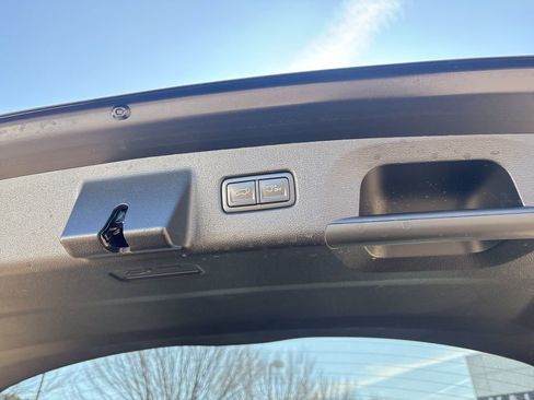 Used 2023 Kia Telluride SX image 9