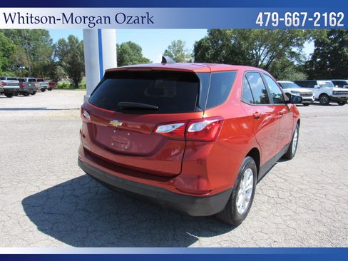 Used 2020 Chevrolet Equinox LS w/ LS Convenience Package FWD image 13