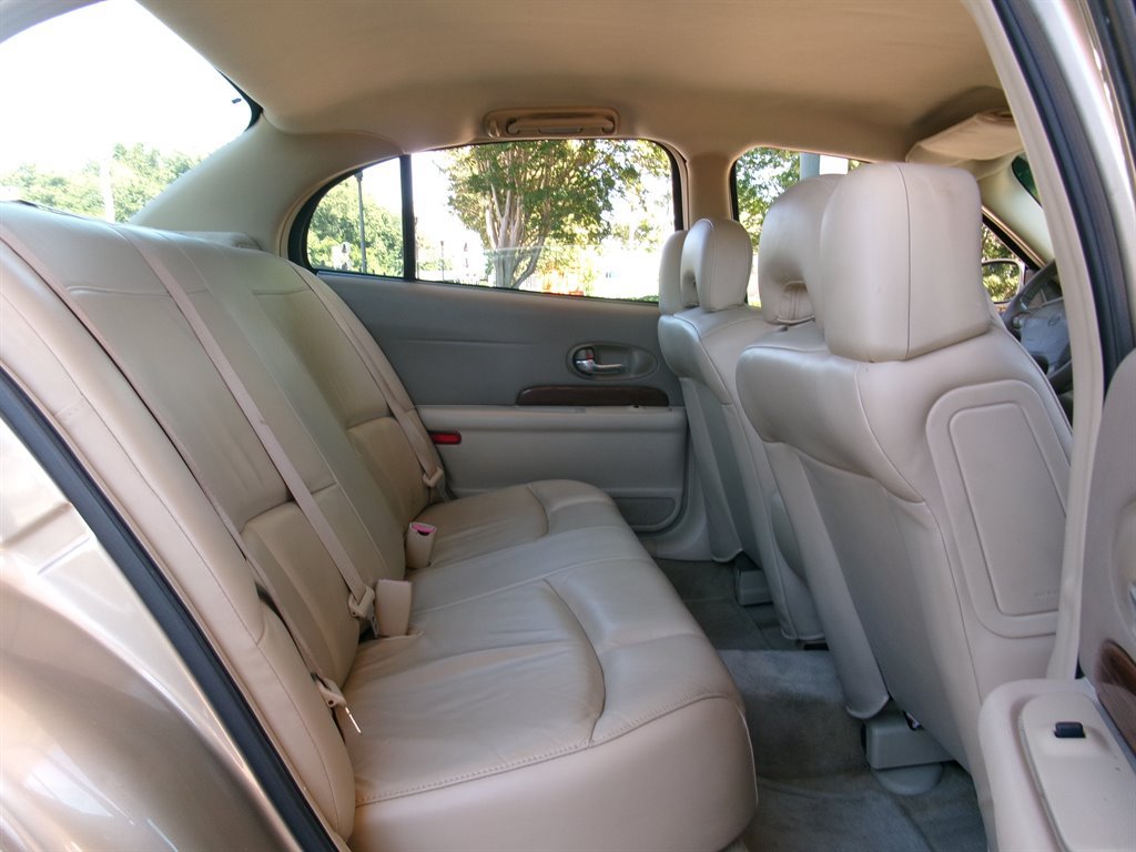 Used 2005 Buick Le Sabre Custom w/ Leather and Comfort Group FWD image 24