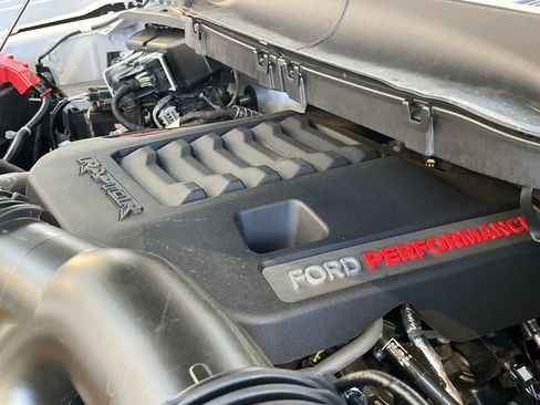 Used 2024 Ford F150 Raptor AWD/4WD image 44