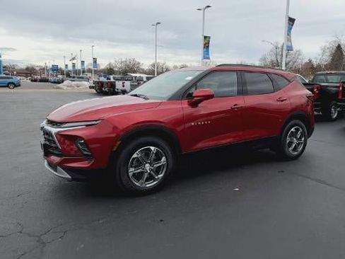 Used 2024 Chevrolet Blazer LT w/ Convenience Package image 4
