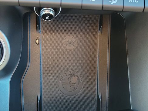 Used 2024 Alfa Romeo Tonale Veloce w/ Active Assist Package image 27