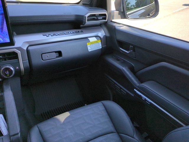 Used 2026 Toyota Tacoma TRD Sport w/ TRD Sport Premium Package AWD/4WD image 17