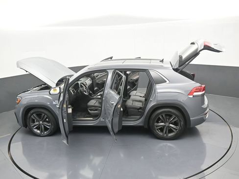 Used 2022 Volkswagen Atlas Cross Sport SEL R-Line image 69