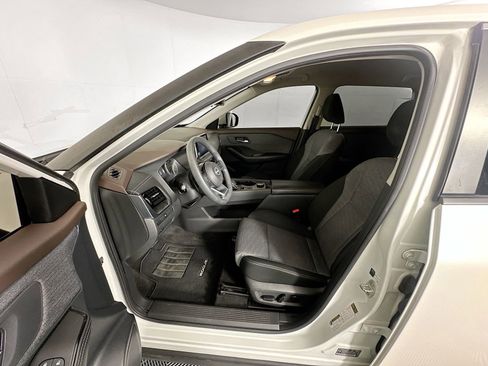 Used 2022 Nissan Rogue SV AWD/4WD image 19