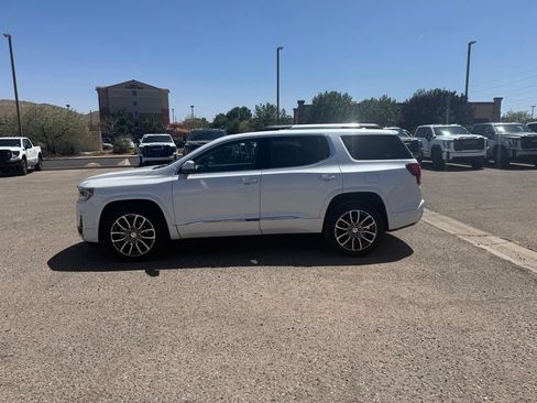 Used 2023 GMC Acadia Denali w/ Denali Ultimate Package AWD/4WD image 8