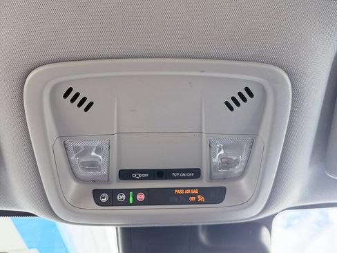 Used 2023 Chevrolet Malibu LT image 13