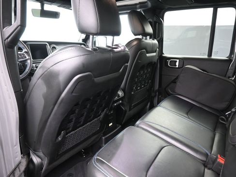 Used 2022 Jeep Wrangler Unlimited Rubicon 4xe image 10