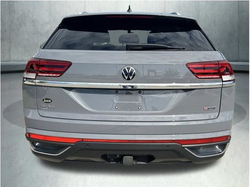 Used 2022 Volkswagen Atlas Cross Sport SE AWD/4WD image 4