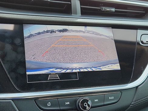 Used 2023 Buick Encore GX Essence w/ Experience Buick Package image 8