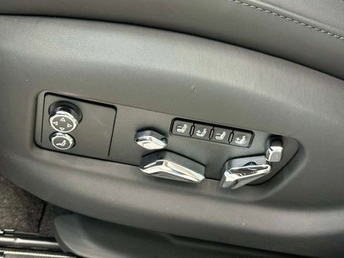 New 2026 Bentley Flying Spur Plug-In Hybrid AWD/4WD image 43