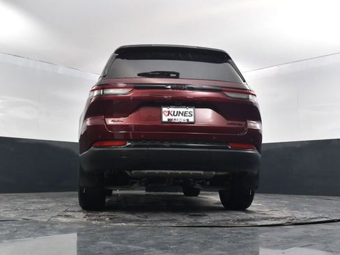 New 2025 Jeep Grand Cherokee Limited w/ Black Appearance Package AWD/4WD image 54