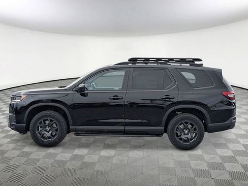 New 2026 Honda Pilot TrailSport image 2