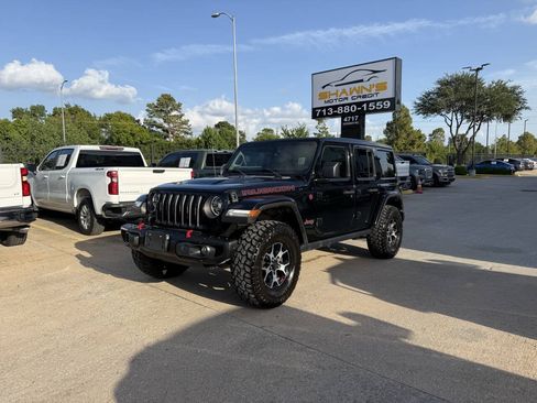 Used 2021 Jeep Wrangler Unlimited Rubicon AWD/4WD image 3