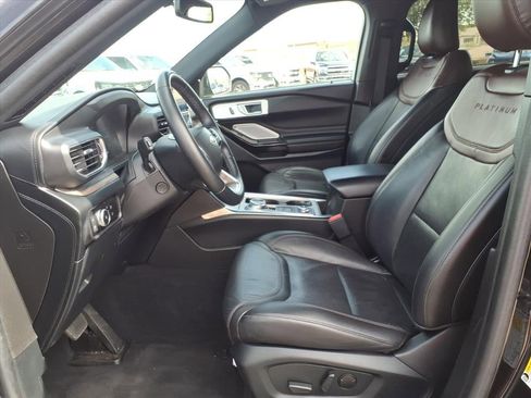Certified 2023 Ford Explorer Platinum w/ Technology Package image 24