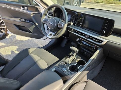 Used 2021 Kia K5 LXS image 22