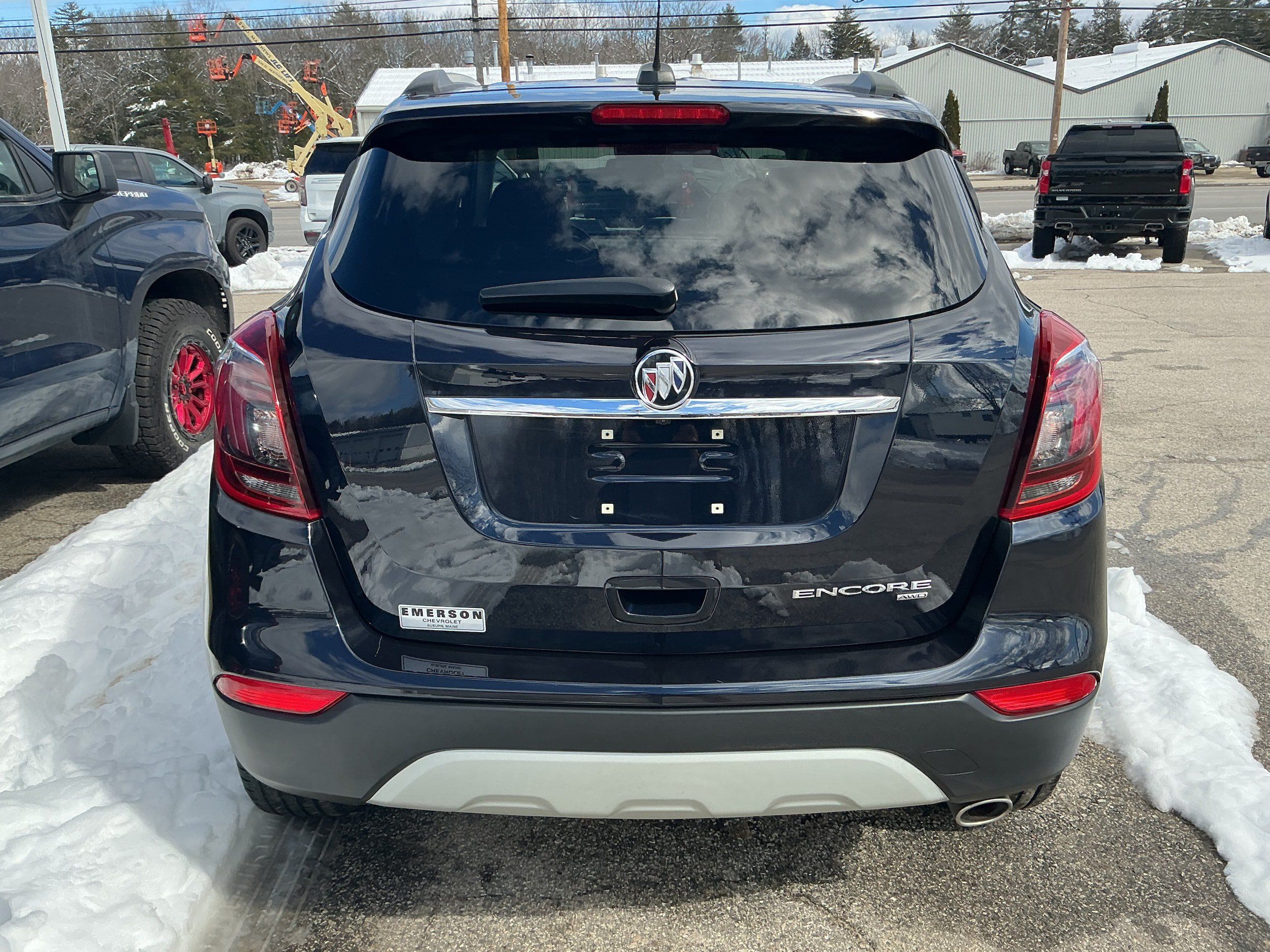 Certified 2022 Buick Encore Preferred w/ Safety Package AWD/4WD image 12