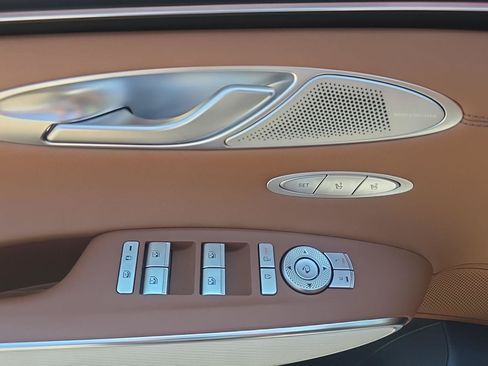 New 2026 Genesis GV70 2.5T Advanced AWD/4WD image 11