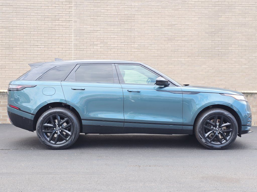 New 2026 Land Rover Range Rover Velar Dynamic SE AWD/4WD image 37