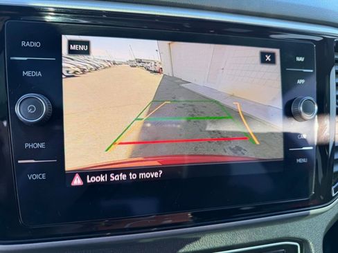 Used 2020 Volkswagen Atlas Cross Sport SEL Premium R-Line image 25