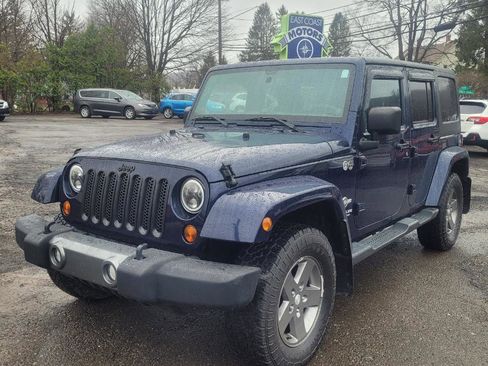 Used 2013 Jeep Wrangler Unlimited Sport image 4