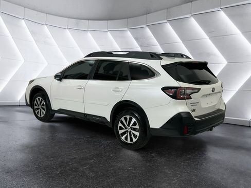 Used 2021 Subaru Outback Premium image 6