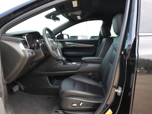 Used 2024 Cadillac XT5 Luxury FWD image 19