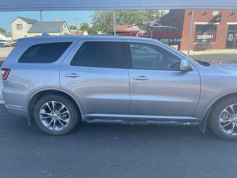Used 2019 Dodge Durango R/T w/ Technology Group AWD/4WD image 2