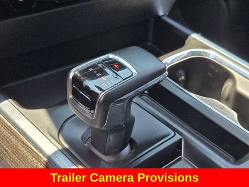Used 2024 Chevrolet Silverado 1500 LT Trail Boss w/ LT Trail Boss Premium Package AWD/4WD image 32