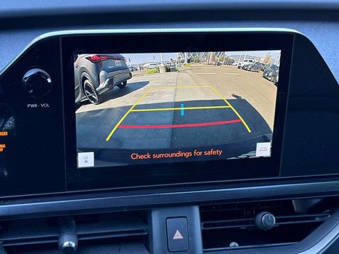 Used 2024 Lexus UX 250h 250h Base image 22