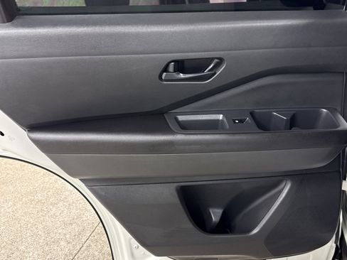 Used 2024 Nissan Pathfinder Rock Creek image 13