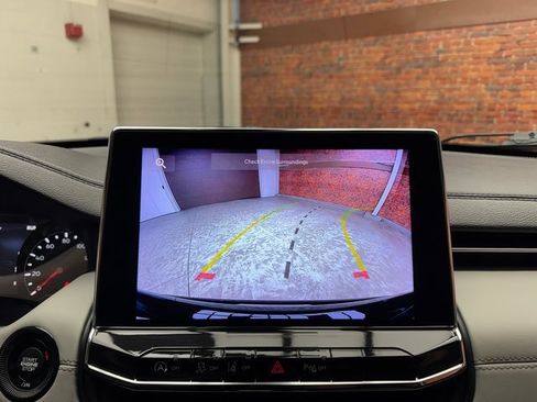 Used 2022 Jeep Compass Limited image 21