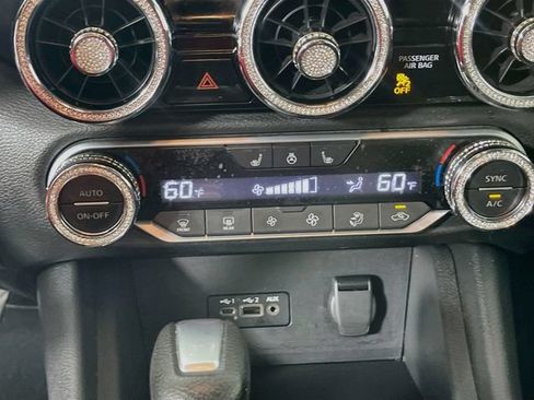 Used 2022 Nissan Sentra SV w/ All-Weather Package FWD image 16