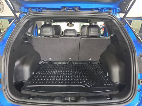 Used 2024 Jeep Compass Trailhawk w/ Trailhawk Convenience Group image 12