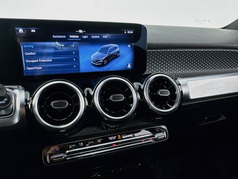 Certified 2026 Mercedes-Benz GLB 250 image 21