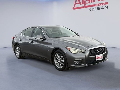 Used 2015 INFINITI Q50 Premium w/ Technology Package AWD/4WD image 7