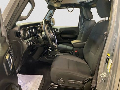 Certified 2022 Jeep Gladiator Sport image 11