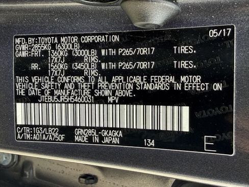 Used 2017 Toyota 4Runner SR5 Premium AWD/4WD image 28