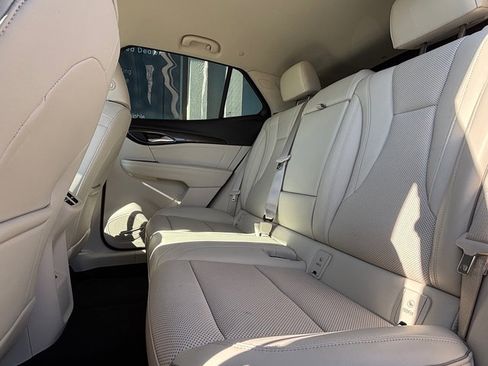 Used 2022 Buick Envision Essence w/ Safety Package image 26