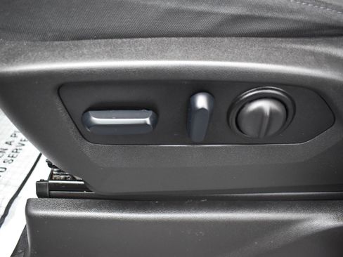 Certified 2022 Chevrolet Silverado 1500 Custom image 68