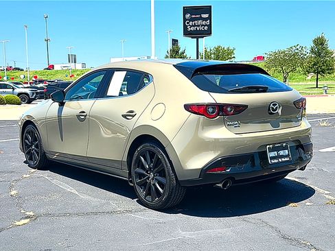 Used 2024 MAZDA MAZDA3 s AWD/4WD image 6