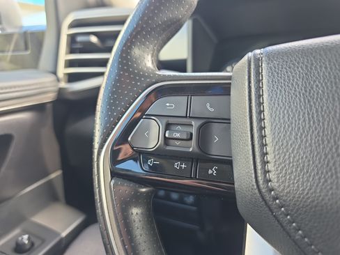 Used 2023 Toyota Tundra SR5 w/ SR5 Convenience Package AWD/4WD image 20