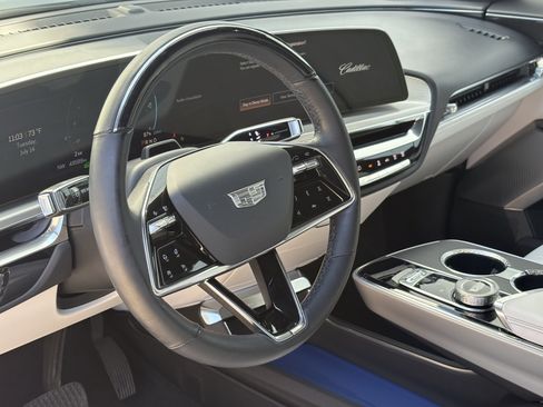 Certified 2024 Cadillac Lyriq Luxury RWD image 16