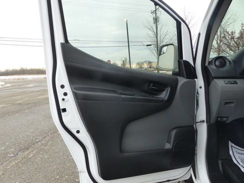 Used 2021 Nissan NV200 SV w/ Back Door Glass Package image 17
