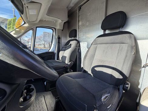 Used 2018 RAM ProMaster 2500 image 12