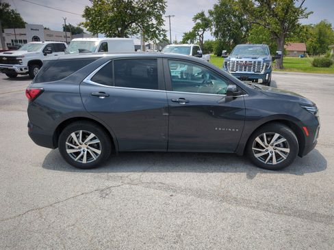 Used 2022 Chevrolet Equinox LT image 4