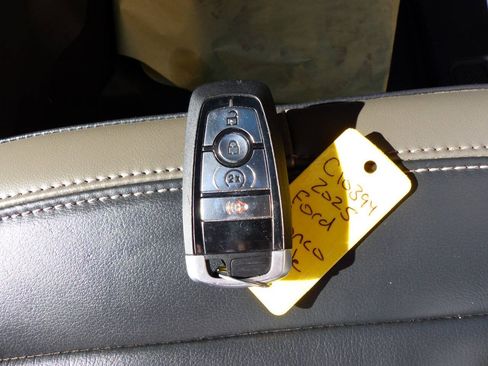 Used 2025 Ford Bronco Outer Banks AWD/4WD image 64